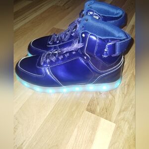 Light Up Shoes, Fashion High Top LED Sneakers 6.5